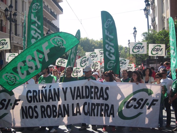 Cabecera del CSIF en la manifestación de Sevilla