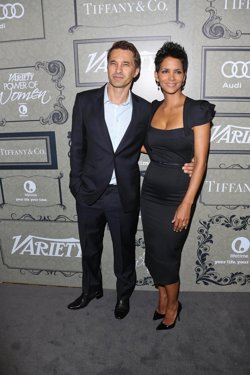 Olivier Martínez y Halle Berry en la entrega de los premios 'Variety' 