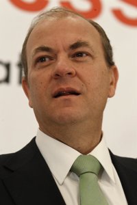 Monago: IU "modula" en Extremadura, pero en Andalucía está en el gobierno con "ajustes más severos"