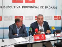 El PSOE tacha el borrador de "injusto" para la provincia de Badajoz e "inútil" para contener el déficit