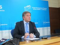 ... y PP pide "deslindar" sus reivindicaciones del servicio sanitario