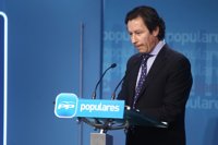 Floriano culpa al PSOE del desprestigio de la clase política
