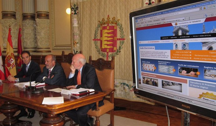 El alcalde de Valladolid y el director general de la Fundación Orange