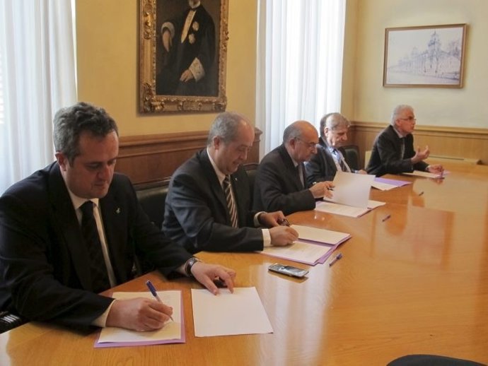 J.Forn (TMB) F.Puig (Interior) M.Gimeno (TSJC) J.M.Cullell y J.M.Bestit (TRAM)