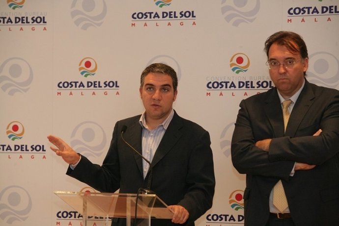 El presidente de la Diputación y del Patronato de Turismo, Elías Bendodo