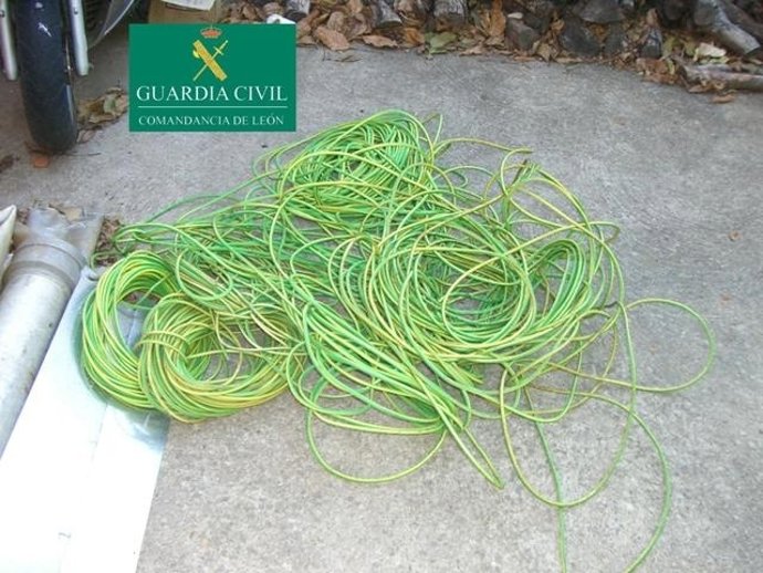 Robo cable de cobre en Azadinos (León)