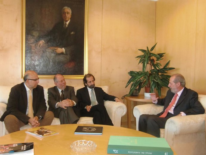 Villalobos con los representantes de Bogotá.