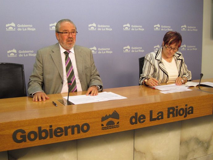 Nieto y Corral informan de programa de actividades hogares personas mayores