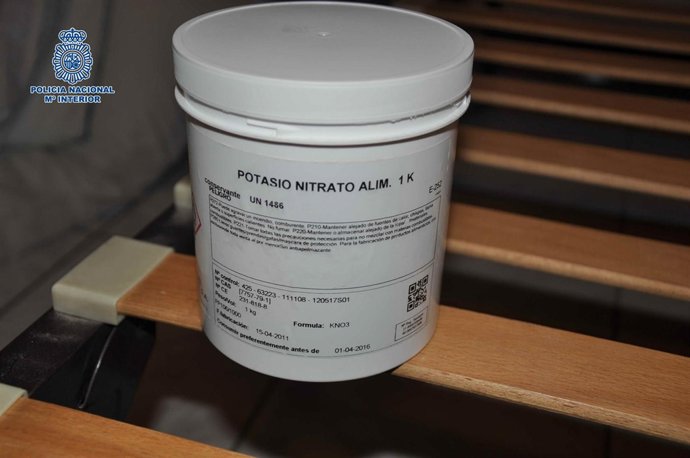 Nitrato potásico encontrado en el registro de la habitación