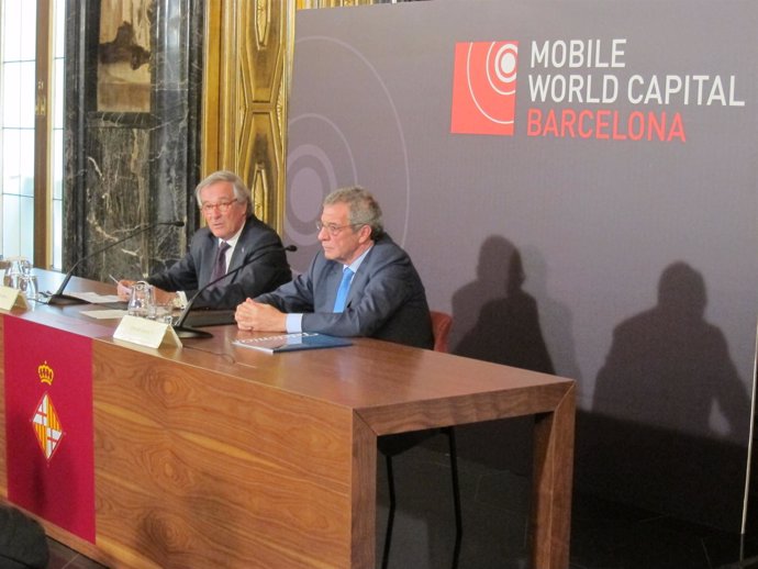 El alcalde de Barcelona, X.Trias, y el presidente de Telefónica, C.Alierta
