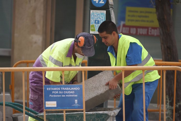 Gente trabajando