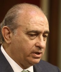 Fernández Díaz dice que el derecho de manifestación "no es ilimitado" 