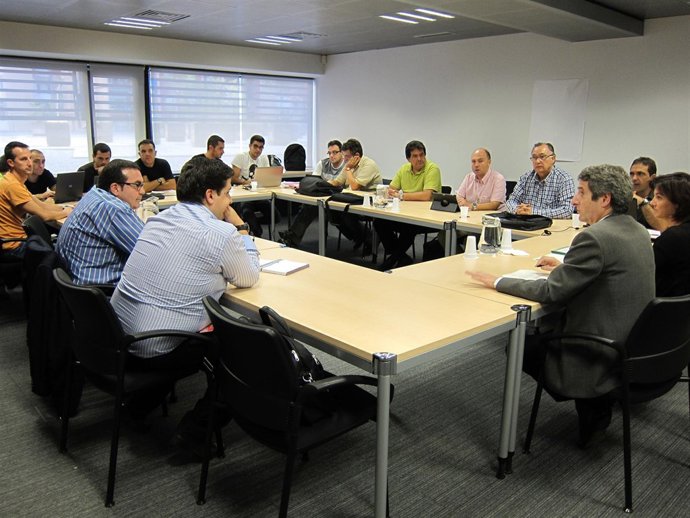 Reunión de Nissan y sindicatos en la Generalitat
