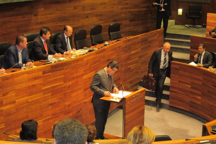 El Diputado De Upyd, Ignacio Prendes, En El Debate De Orientación Política
