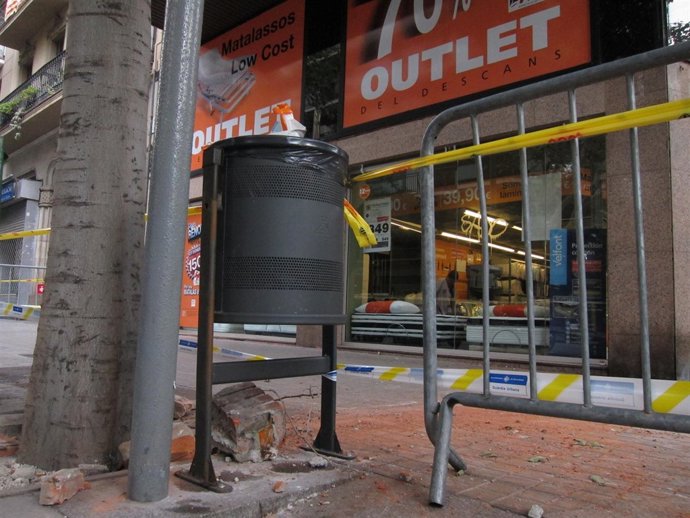 Cornisa que se ha desprendido en Mistral-Calàbria