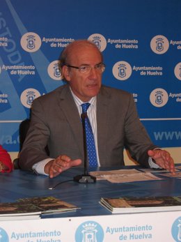 El Alcalde De Huelva, Pedro Rodríguez, En Rueda De Prensa. 