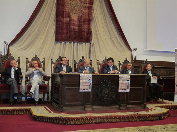 Sesión inaugural del III Congreso Internacional Comunicación 3.0 