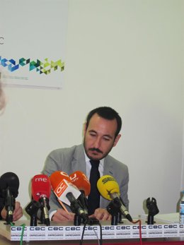 El Delegado Del Gobierno De La Junta En Cádiz, Fernando López Gil