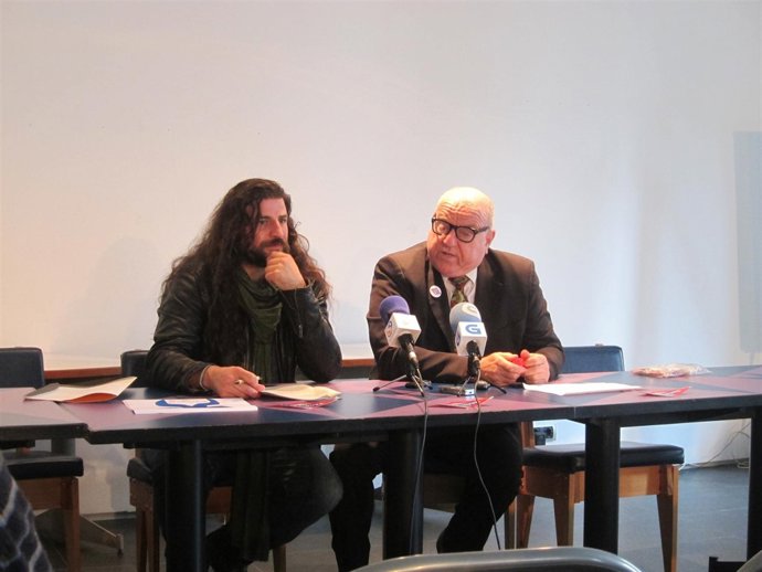 Leo Bassi presenta en Santiago el Bassibus