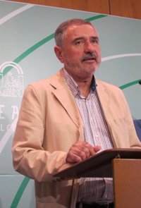 Naranjo dice que el Ayuntamiento de Granada "tendrá que cumplir la Ley como cualquier otro"