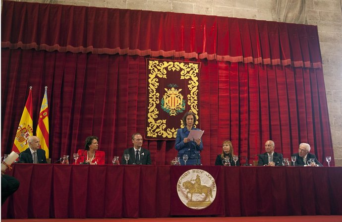 La Reina Durante Su Discurso En La Entrega De Los Jaime I 2011