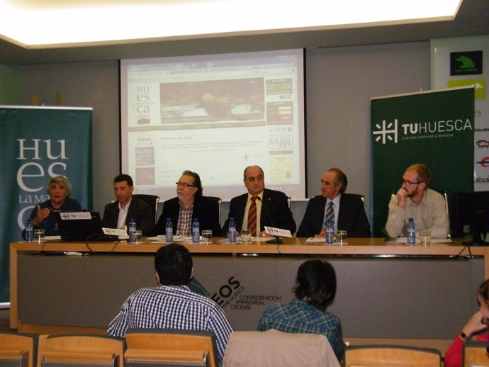 Presentación de una plataforma digital de la sociedad TuHuesca 