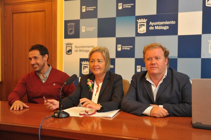 La concejala Teresa Porras presenta el balance de playas