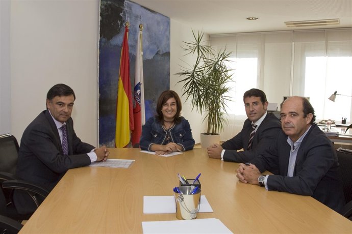 Reunión Consejería de Sanidad-Asociación de Hostelería sobre el botellón