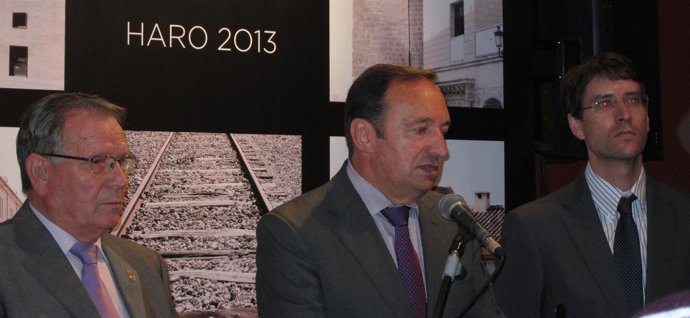 Sanz en la presentación de 'La Rioja Tierra Abierta' 