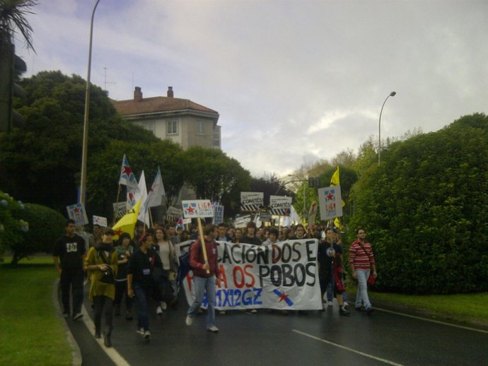 Manifestación de estudiantes por las calles de Santiago