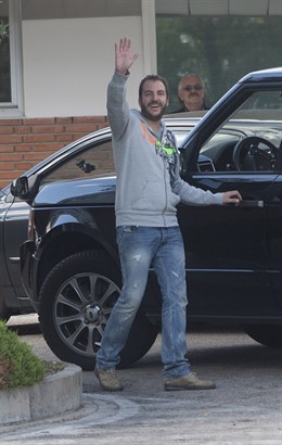 Borja Thyssen saliendo de la Ruber