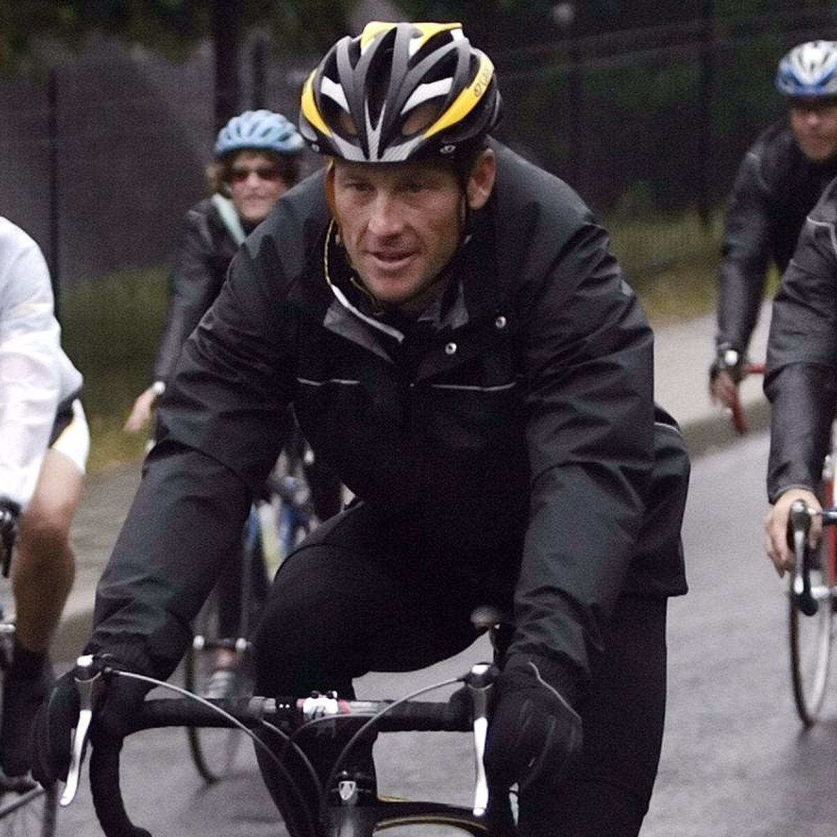 Ciclismo.- Nike su apoyo a Lance Amstrong y patrocinará un partido con la Fundación Livestrong