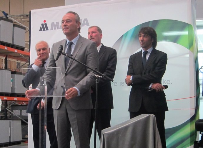 Alberto Fabra Durante La Inauguración De La Planta De Magna En Almussafes 