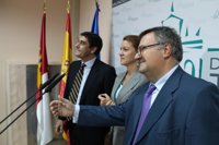 Cospedal, Echániz y Tizón escenifican el traspaso del Hospital Provincial al SESCAM, que será efectivo el 1 de noviembre