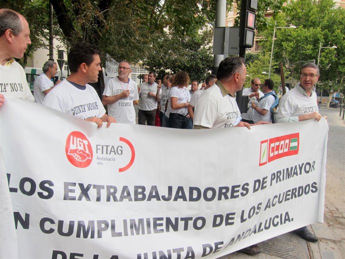 Extrabajadores de Primayor inician su manifestación.