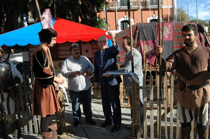 Inauguración del III Mercado Colombino. 