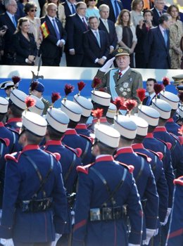 El Rey en el desfile de la Hispanidad en 2011