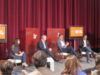 Vázquez avisa del "engaño" de Feijóo a Alcoa, por el que "se aprueba una orden" que se evaluará "dentro de un mes"