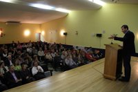 21-O.- Tomás Gómez (PSOE) denuncia el "juego sucio" del PP en la campaña y apuesta por Galicia como "el faro" español