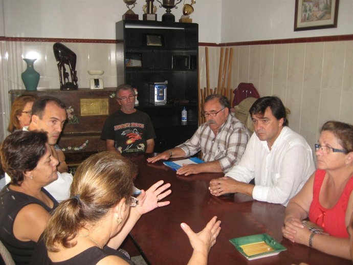 Reunión con los vecinos