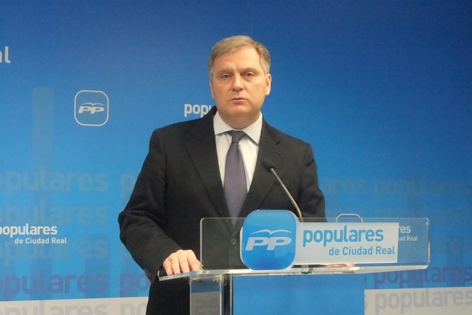 Nota Y Foto De La Rueda De Prensa De Francisco Cañizares