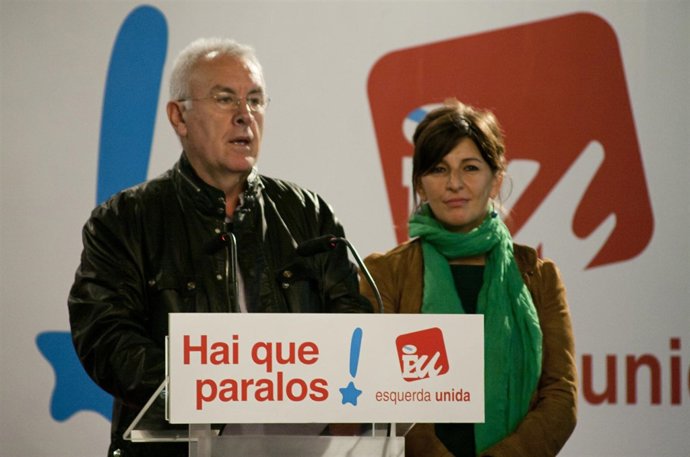 Cayo Lara y Yolanda Díaz, en la rueda de prensa de A Coruña