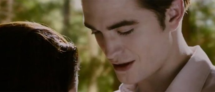 Robert Pattinson En Amanecer 2