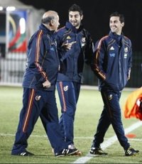 Fútbol/Selección.- Raúl Albiol: "Karim tiene ganas de jugar contra España"