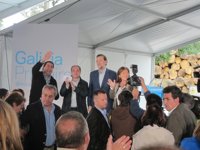 Rajoy erige la gestión de Feijóo de "buen padre de familia" como modelo para salir del "follón" de la crisis