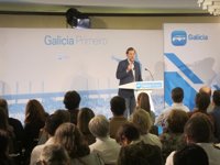 Rajoy celebra los contratos de astilleros gallegos con Pemex y ve "absurdo" negar "la evidencia"