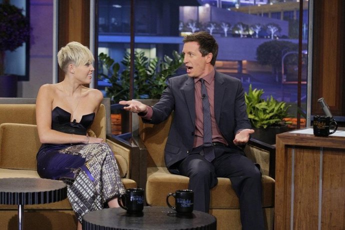Miley Cyrus durante su intervención en 'The Tonight Show With Jay Leno' 