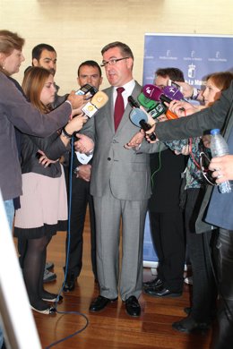 Marcíal Marín ( consejero de educación)