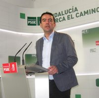 PSOE-A garantiza que el presupuesto de 2013 defenderá la prestación de servicios públicos y mantenimiento de los empleos