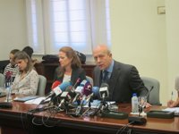 Wert ve "insólito" que los padres apoyen una huelga "política" basada en "supuestos de la extrema izquierda antisistema"